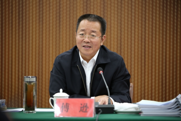 傅逊到基层调研时强调围绕中心服务大局为打造风清气正政治生态提供